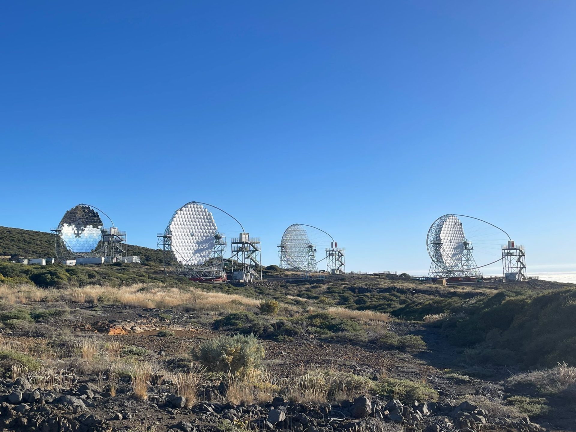 Installation réussie de la Structure Support de Caméra du LST-2 sur le site nord de l’observatoire CTA